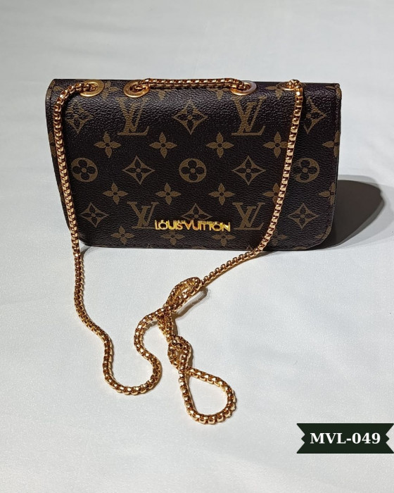 Louis Vuıtton Zincirli Çanta